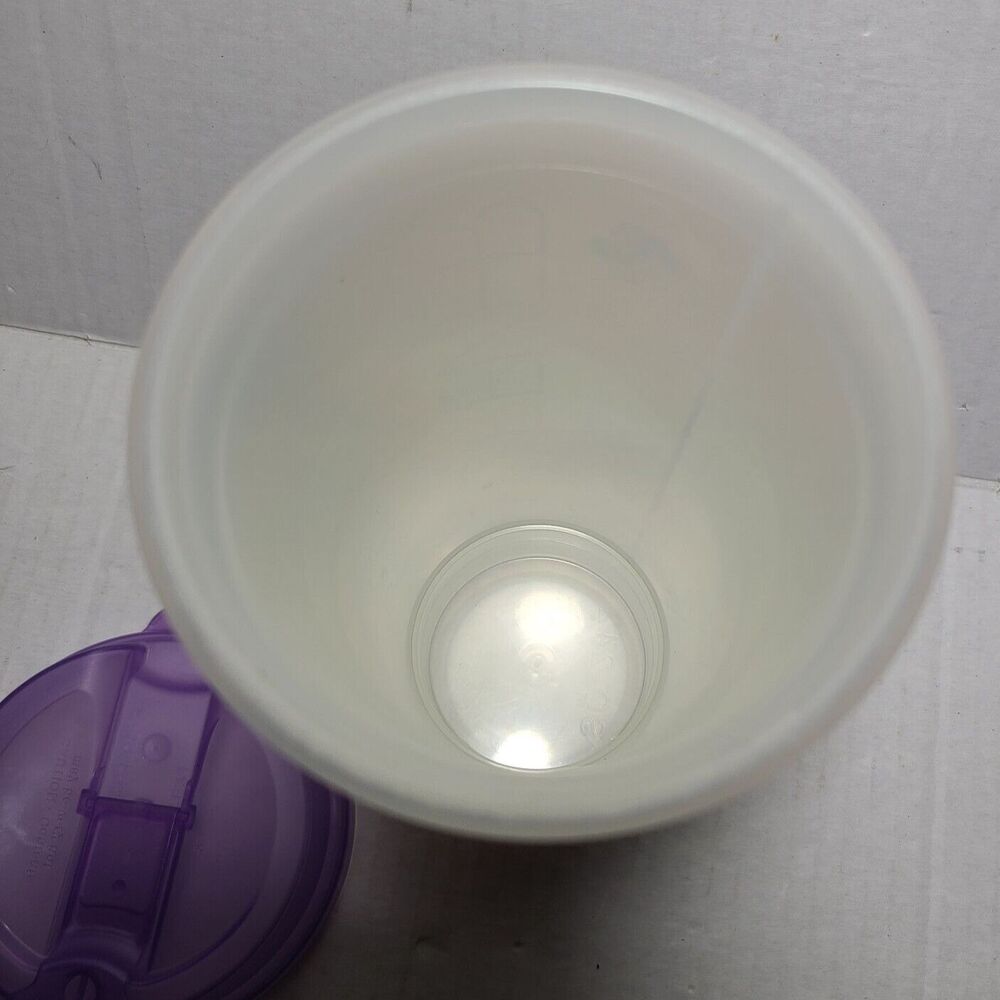 Selena Quintanilla 2019 Forever Limited Edition Stripe Cup Purple - Picture 6 of 8